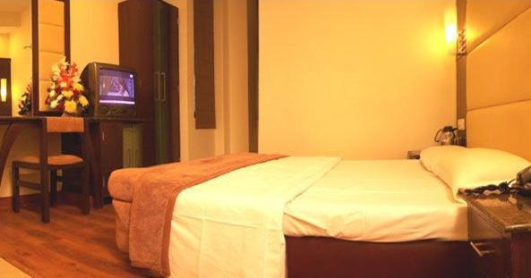 Fabhotel Ashu Palace Karol Bagh Delhi Szoba fotó