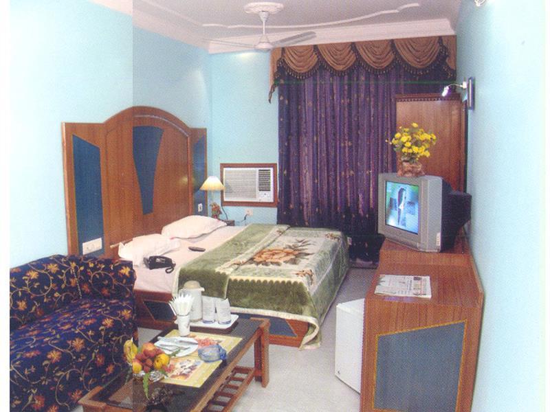 Fabhotel Ashu Palace Karol Bagh Delhi Kültér fotó