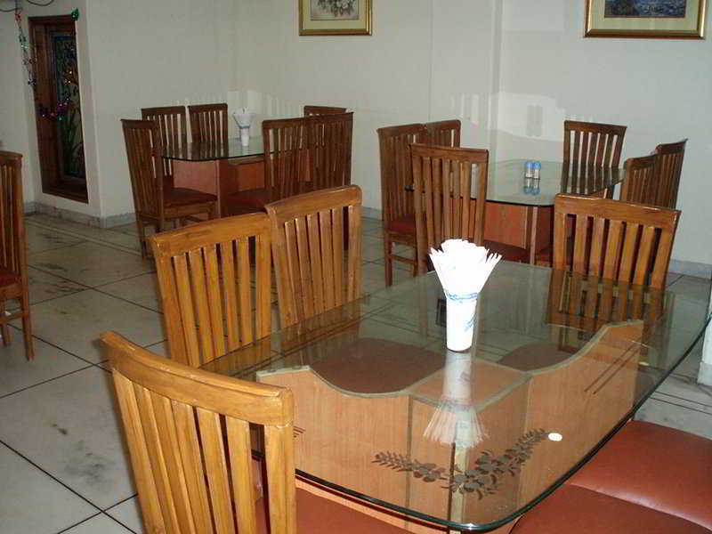 Fabhotel Ashu Palace Karol Bagh Delhi Étterem fotó