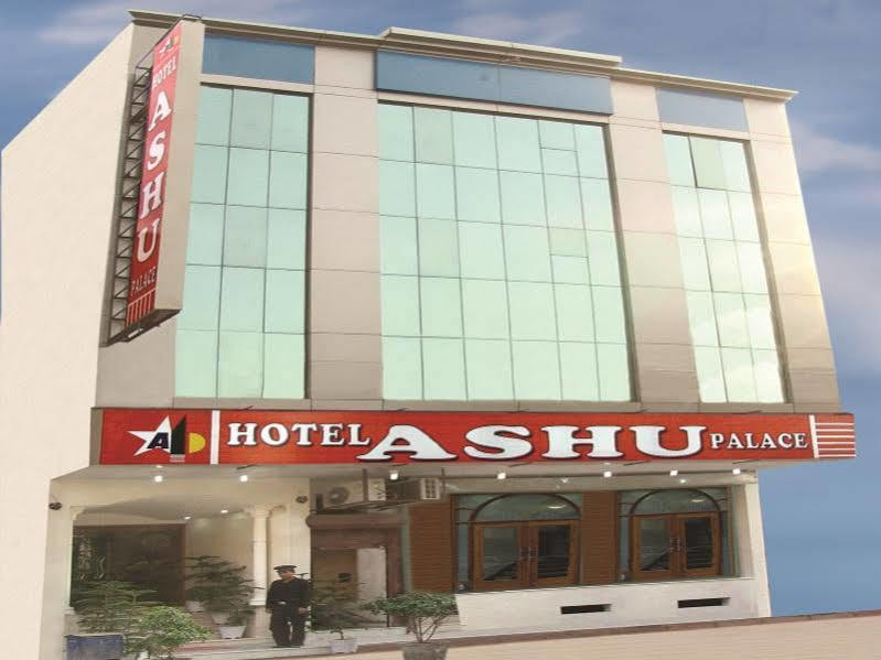 Fabhotel Ashu Palace Karol Bagh Delhi Kültér fotó