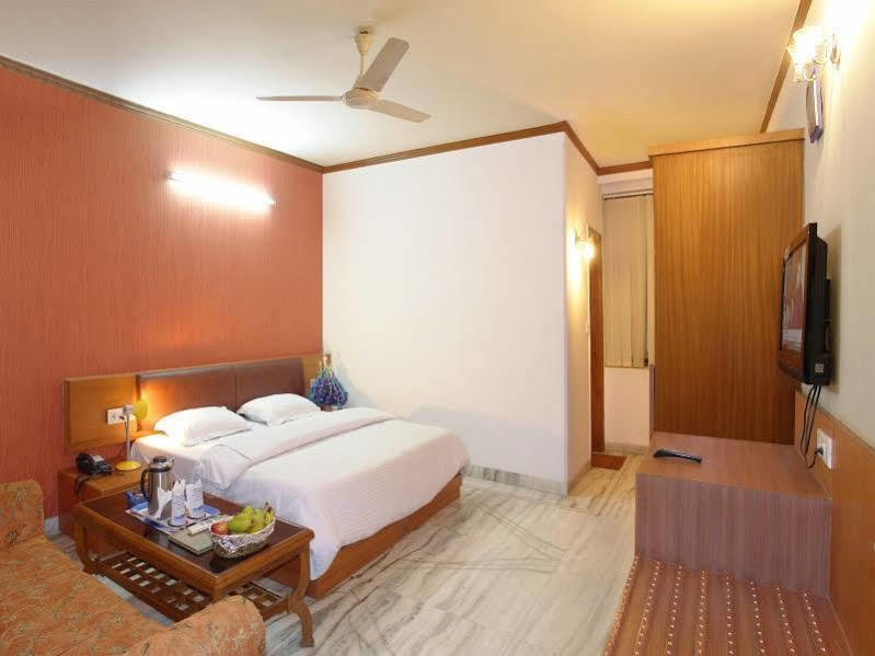 Fabhotel Ashu Palace Karol Bagh Delhi Kültér fotó