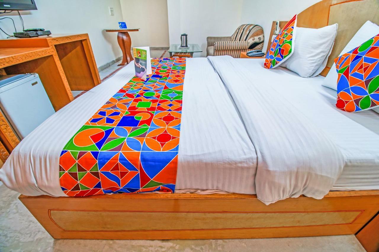 Fabhotel Ashu Palace Karol Bagh Delhi Kültér fotó